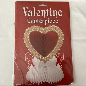 Valentines Cupid heart centerpiece,  1-11” size. Vintage 1989